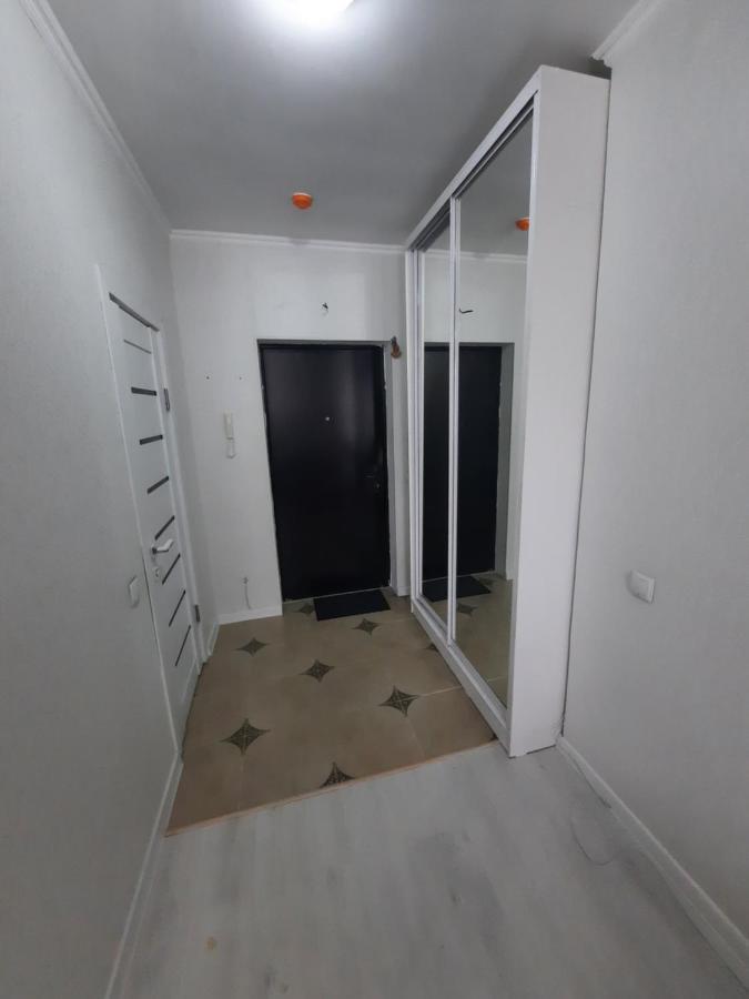 Апартаменти Кошкарбаева 45 б Астана Екстер'єр фото